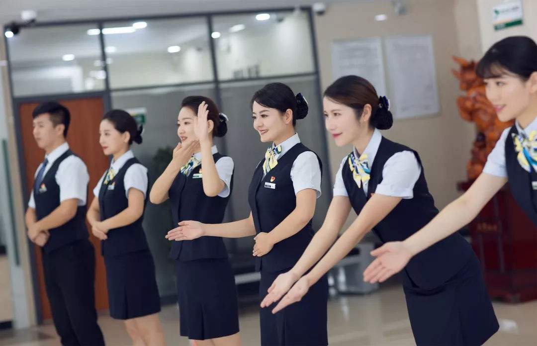银行服务先进明星事迹精选5篇
