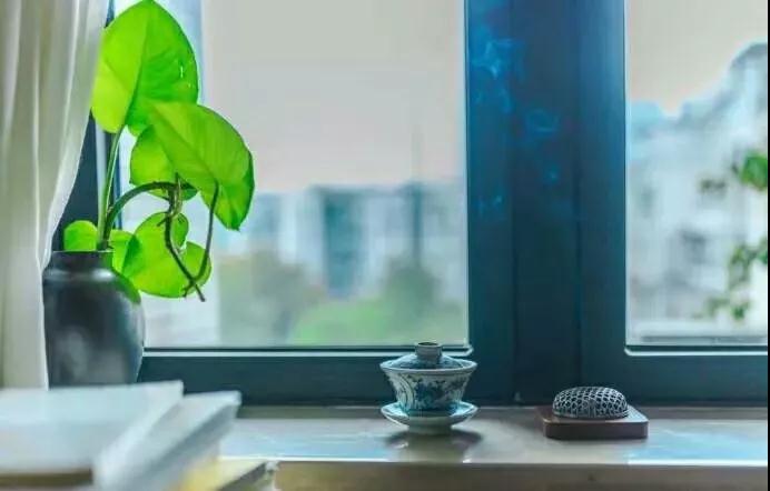 一个人，一座城，一生心疼